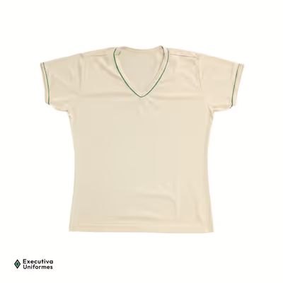 Camiseta feminina de malha leve, adequada para uniformes em atividades operacionais, logística e serviços de campo. Garante conforto e praticidade ao longo de toda a jornada de trabalho.